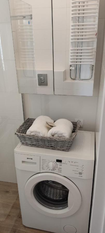 Be My Guest - Marszalkowska Studio - Center Of Warsaw Subway Wi-Fi Breakfast Exteriör bild