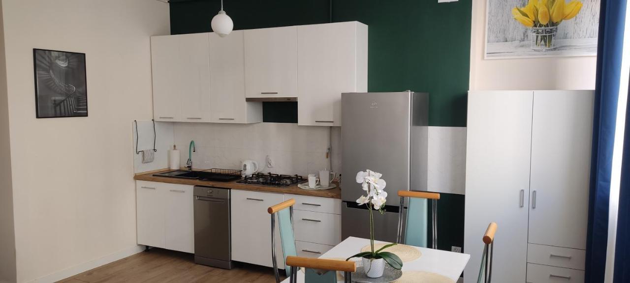Be My Guest - Marszalkowska Studio - Center Of Warsaw Subway Wi-Fi Breakfast Exteriör bild